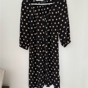 Cynthia Vincent Black and White V-Neck Sundress with 3/4 Cuffed Sleeves